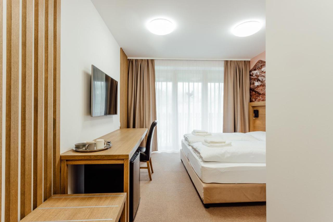 Apartmany Humno Valča Eksteriør bilde